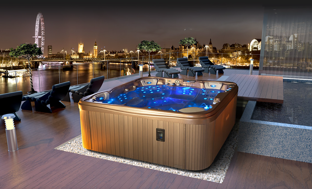 Forfait entretien : une piscine bien entretenue avec eau limpide